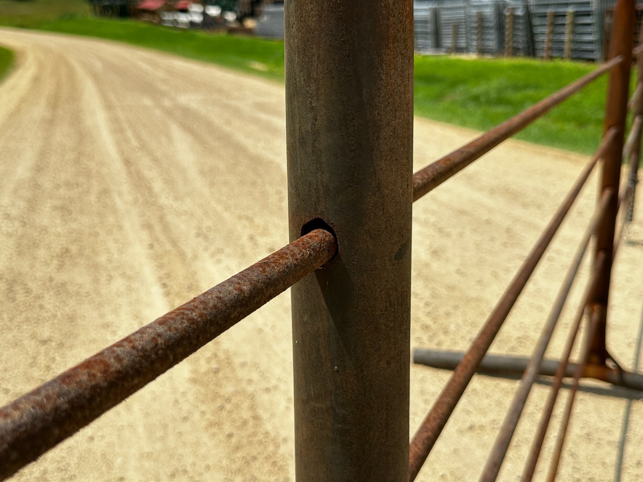 6' Freestanding Panel (1'' Sucker Rod) - Image 3