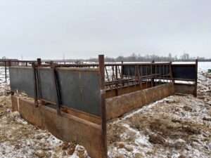 RVLD Collapsible Hay Feeders
