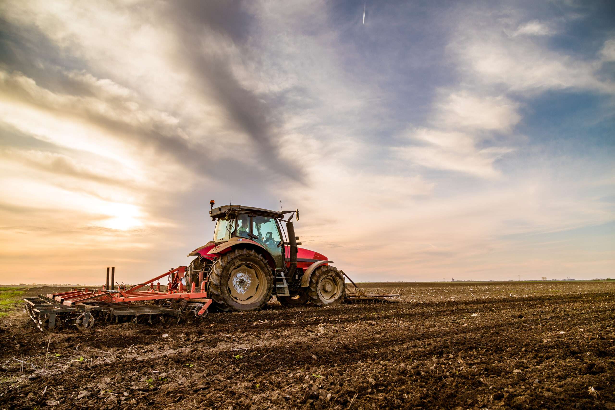You are currently viewing Why Farmers Choose Riverland as Their Go-To Farm Equipment Store